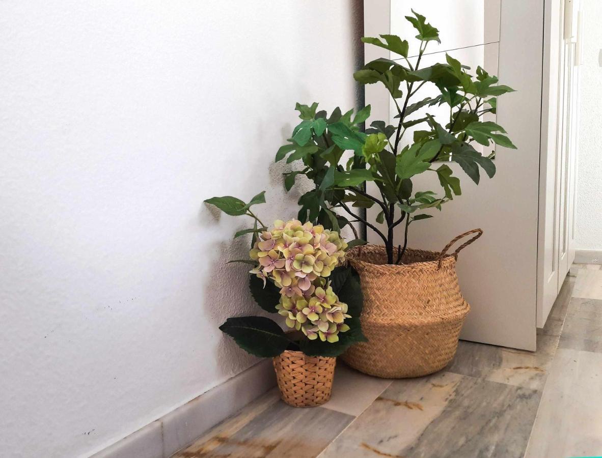 Lovely Center Apartments - Sunny Balcony Alfalfa Sevilla Buitenkant foto